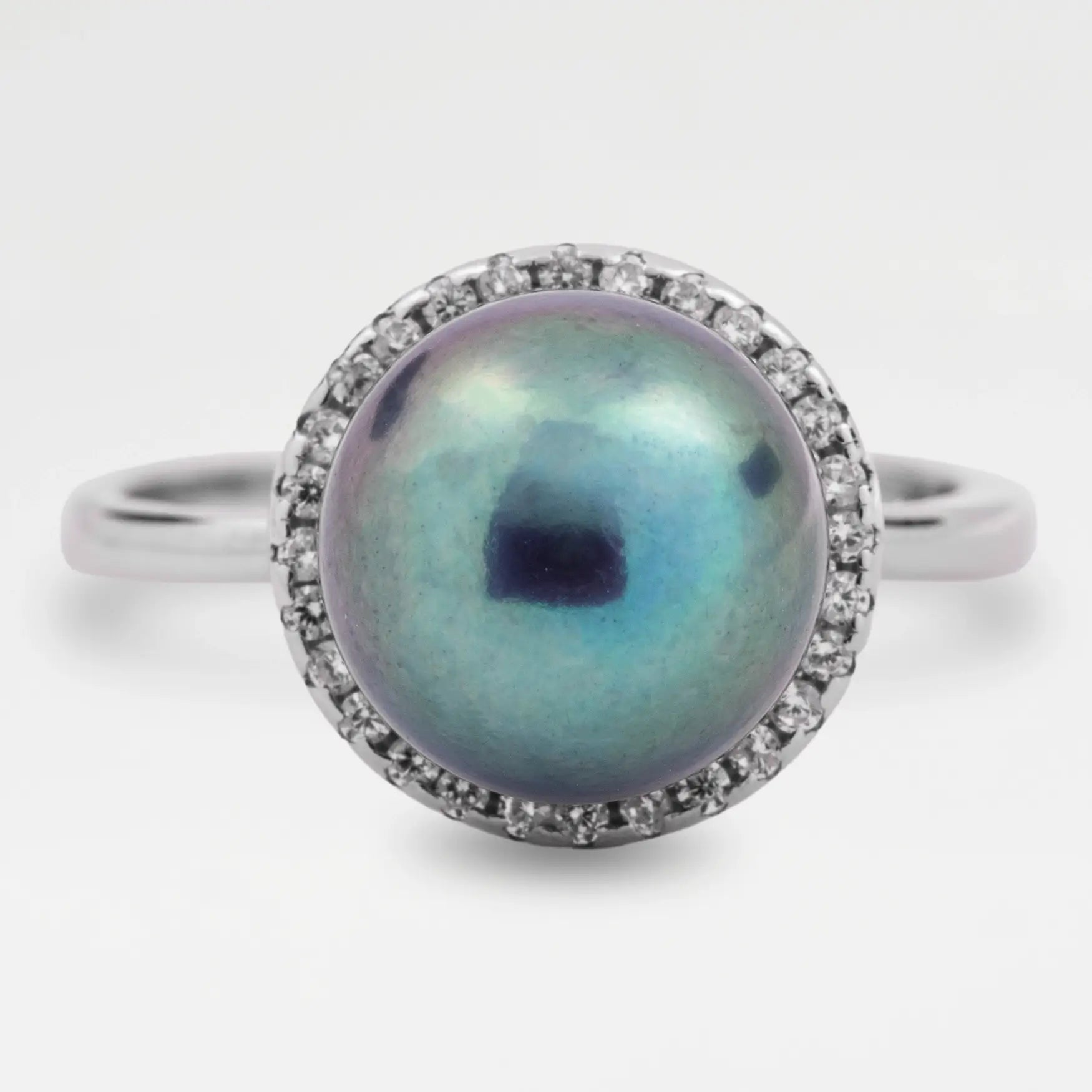 The Louise - Peacock Pearl
