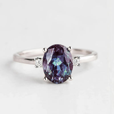 How to Choose a Beautiful Non-Diamond Engagement Ring