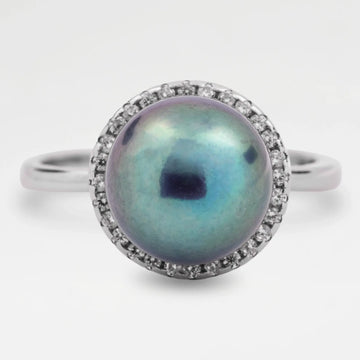 The Louise - Peacock Pearl